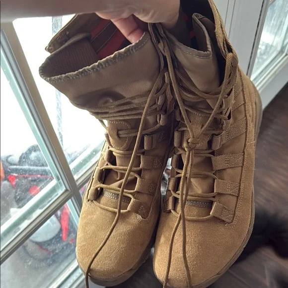 Nike Tan Tactical Boots - Picture 5 of 5